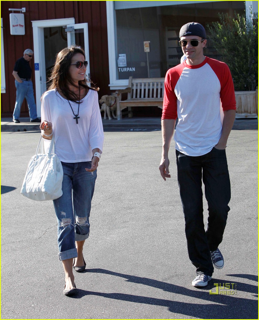 Camilla Belle & Topher Grace: Brentwood Buddies: Photo 2474649 | Alyson