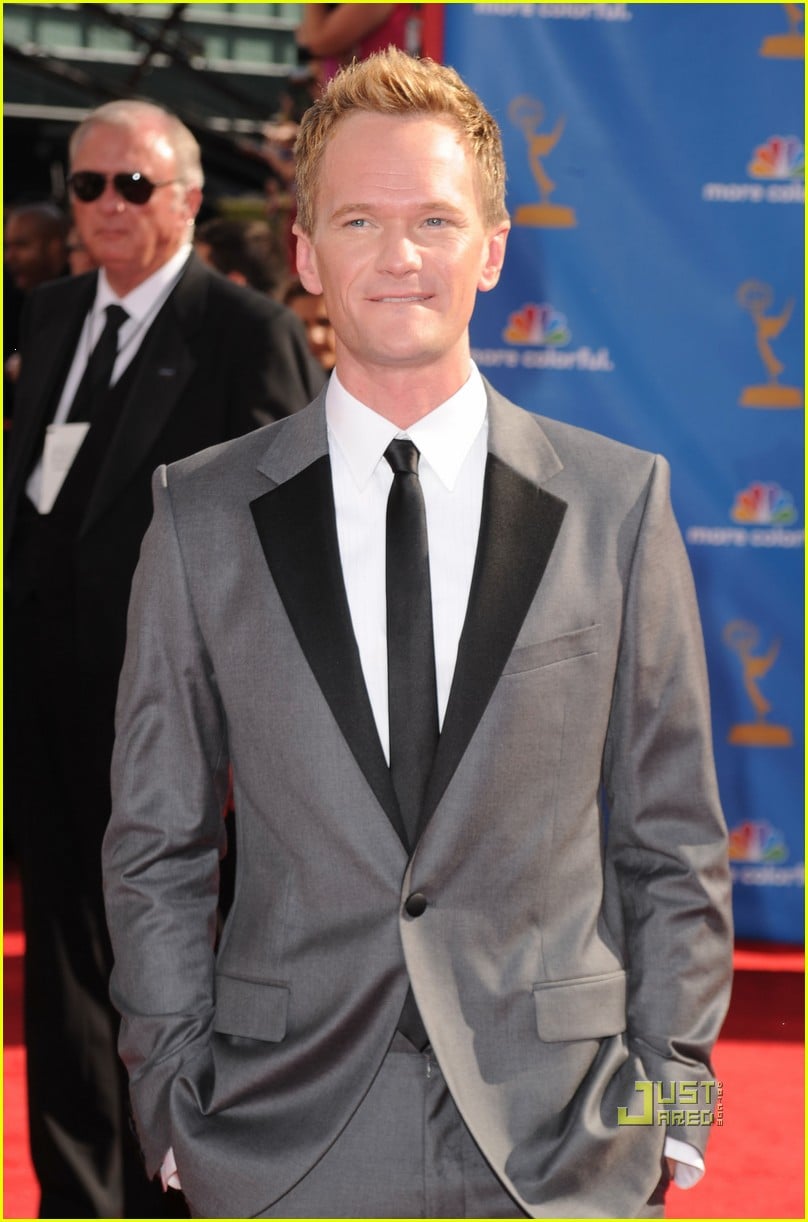 Neil Patrick Harris & David Burtka Emmys 2010 Red Carpet Photo
