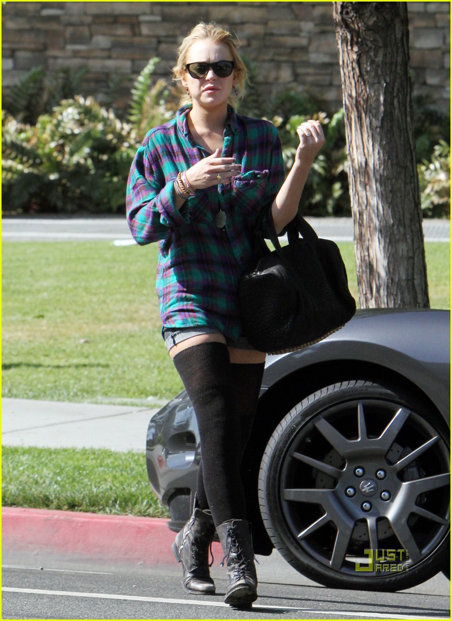 Lindsay Lohan Short Shorts at the Courthouse Photo 2476531 Lindsay Lohan Photos Just Jared