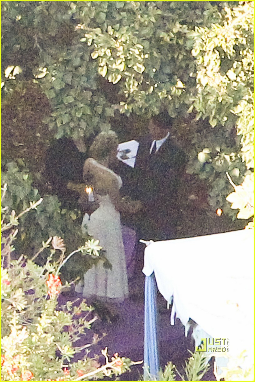 Anna Paquin's Wedding Pictures with Stephen Moyer FIRST LOOK Photo