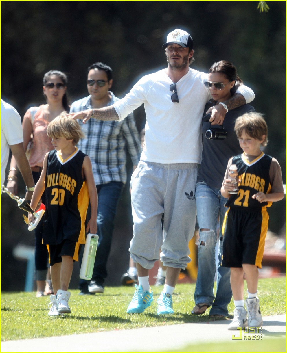 David & Victoria Beckhams' Basketball Game Photo 2480836 Brooklyn