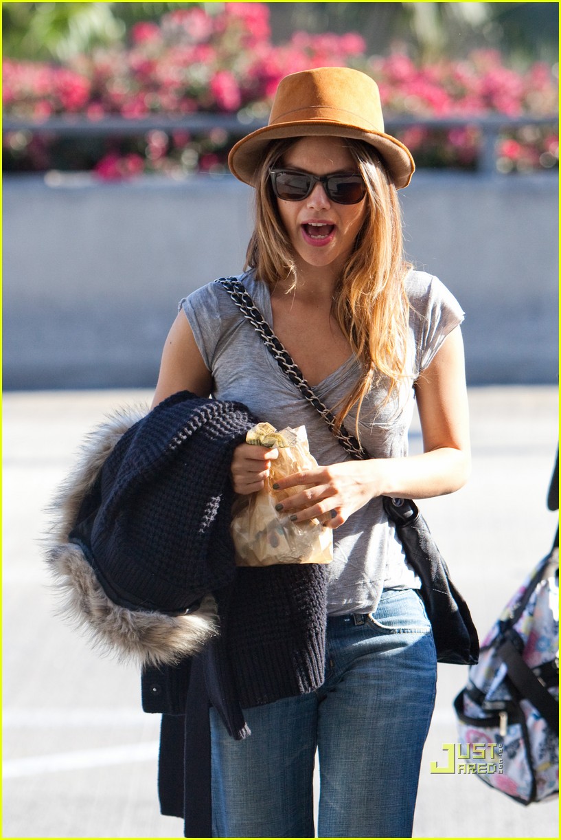 Rachel Bilson: Rainbow Socks at LAX!: Photo 2482883 | Rachel Bilson