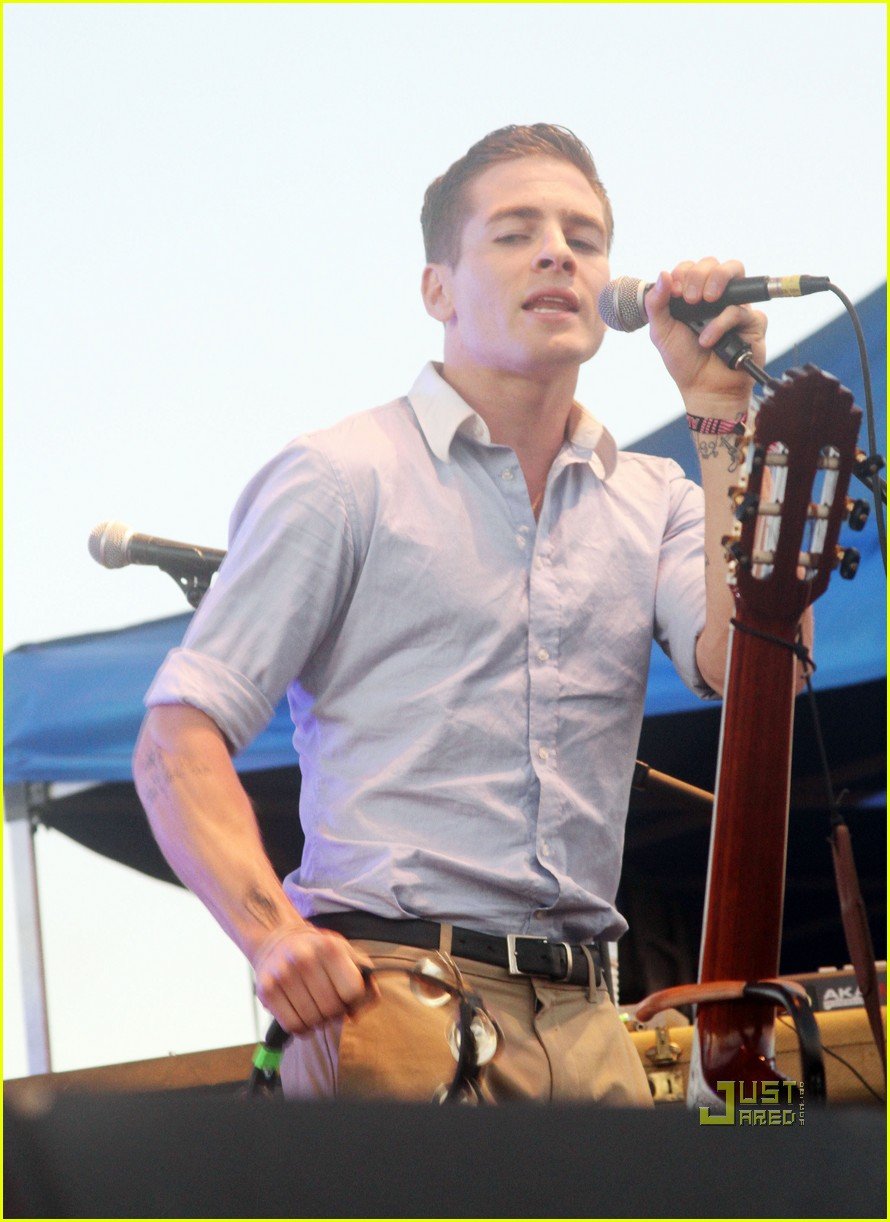 Ryan Gosling Rachel Bilson Support! Photo 2477783 Dead Man's Bones