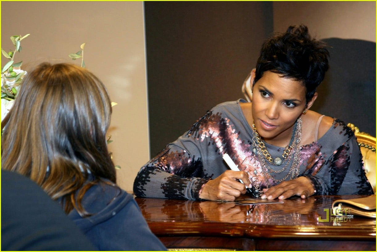 Berry fan site halle Halle Berry