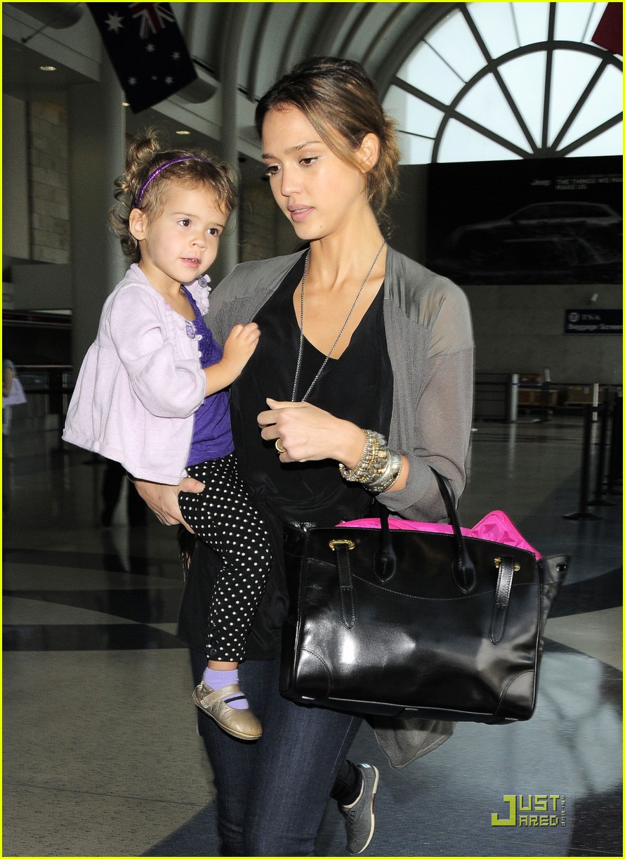 Сандра буллок с детьми фото 2017. Дети звезд голливуда. Хит леджер дочка 2021. Онор мари уоррен 2020. Дети какие они.