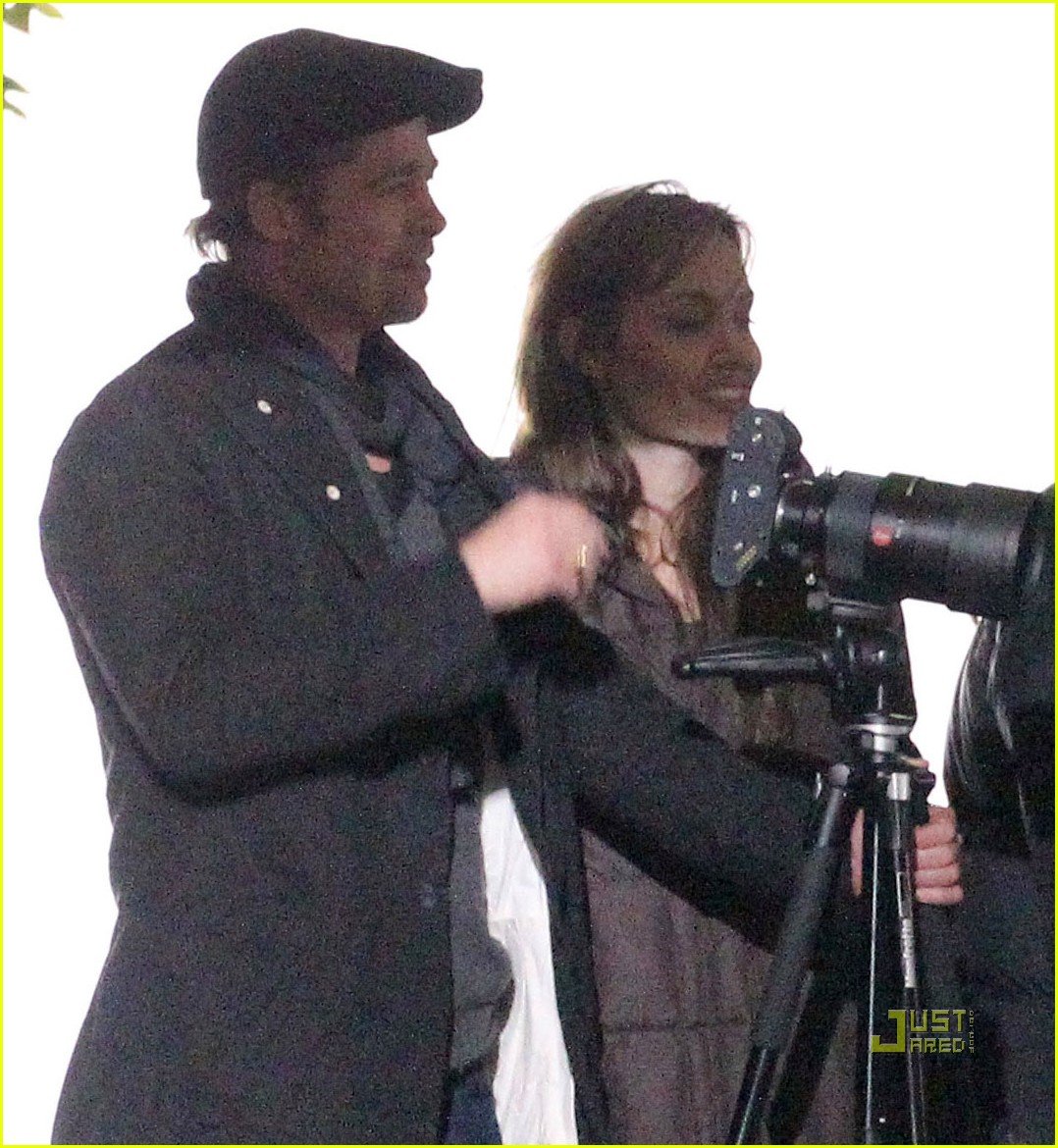 Angelina Jolie Kiss Behind the Camera with Brad Pitt! Photo 2488075