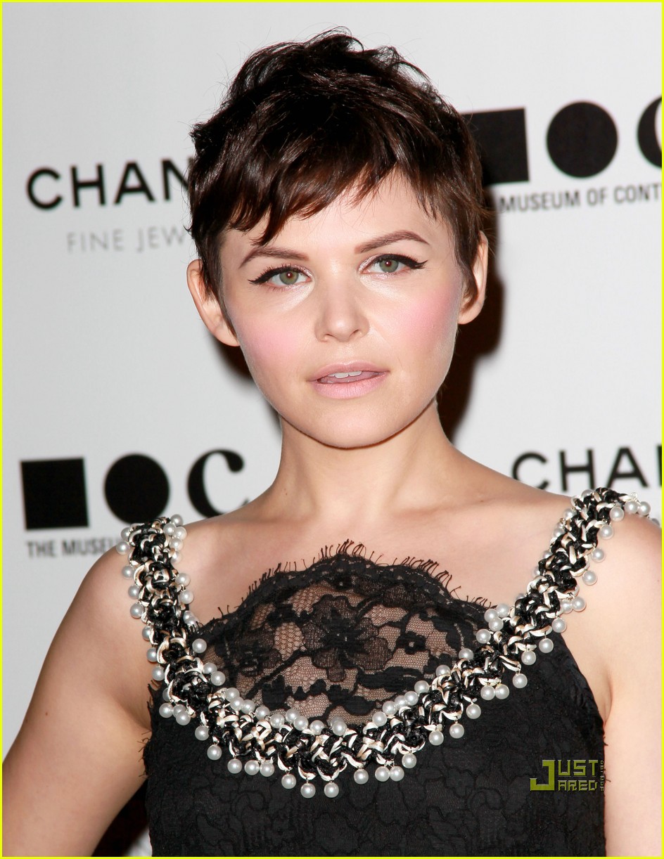 Kirsten Dunst MOCA Gala with Ginnifer Goodwin! Photo 2495457