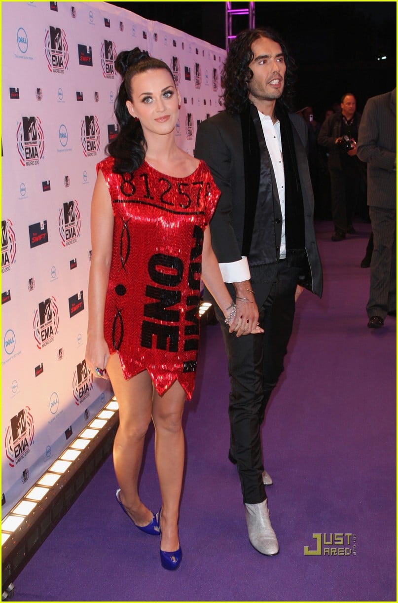 Photo katy perry russell brand 2010 mtv emas 08 Photo 2493429 Just Jared Entertainment News Photo katy perry russell brand 2010 mtv emas 08 Photo 2493429 Just Jared Entertainment News