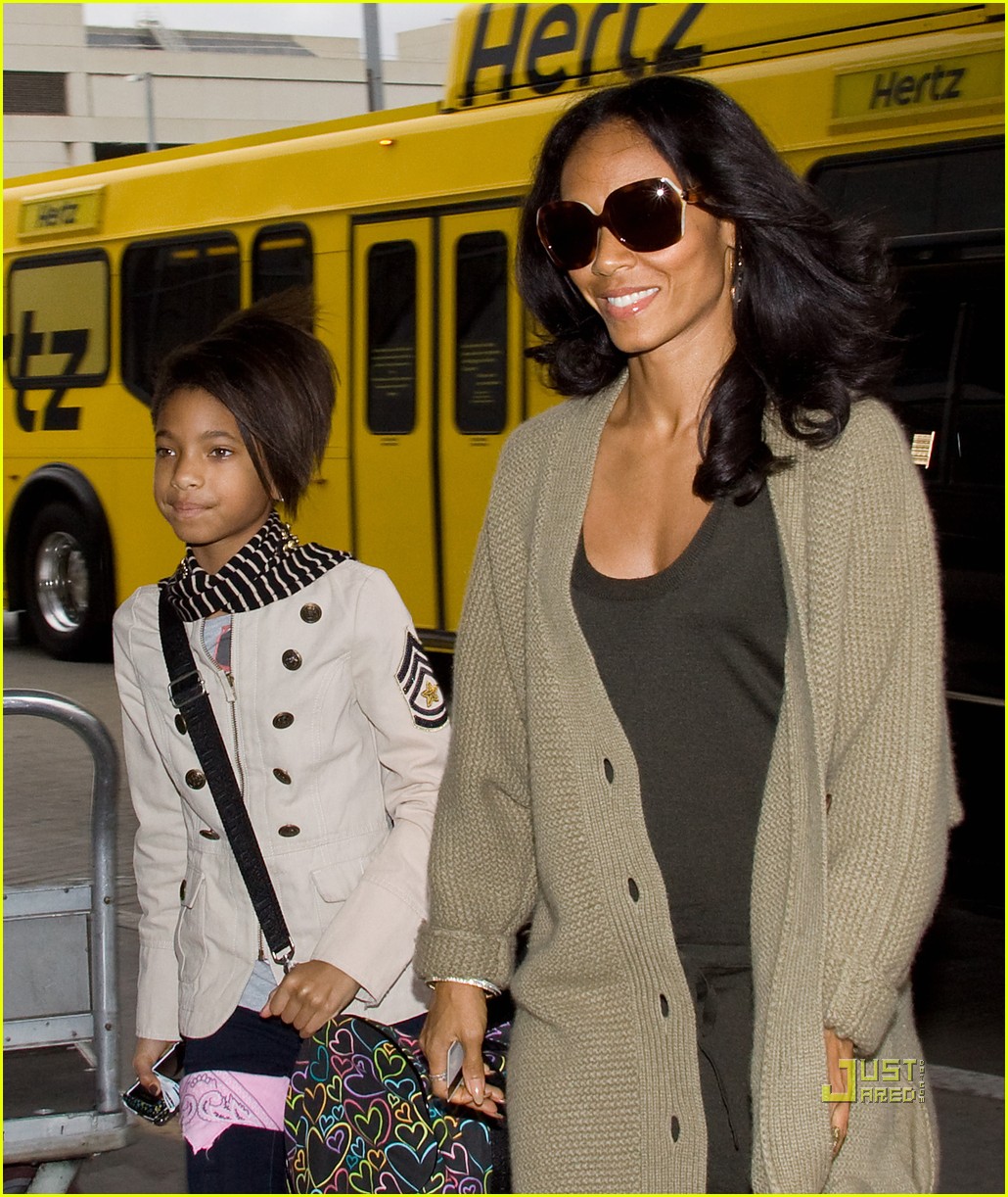 Willow and Jada Pinkett Smith Rock Red Shoes! Photo 2493720 Jada