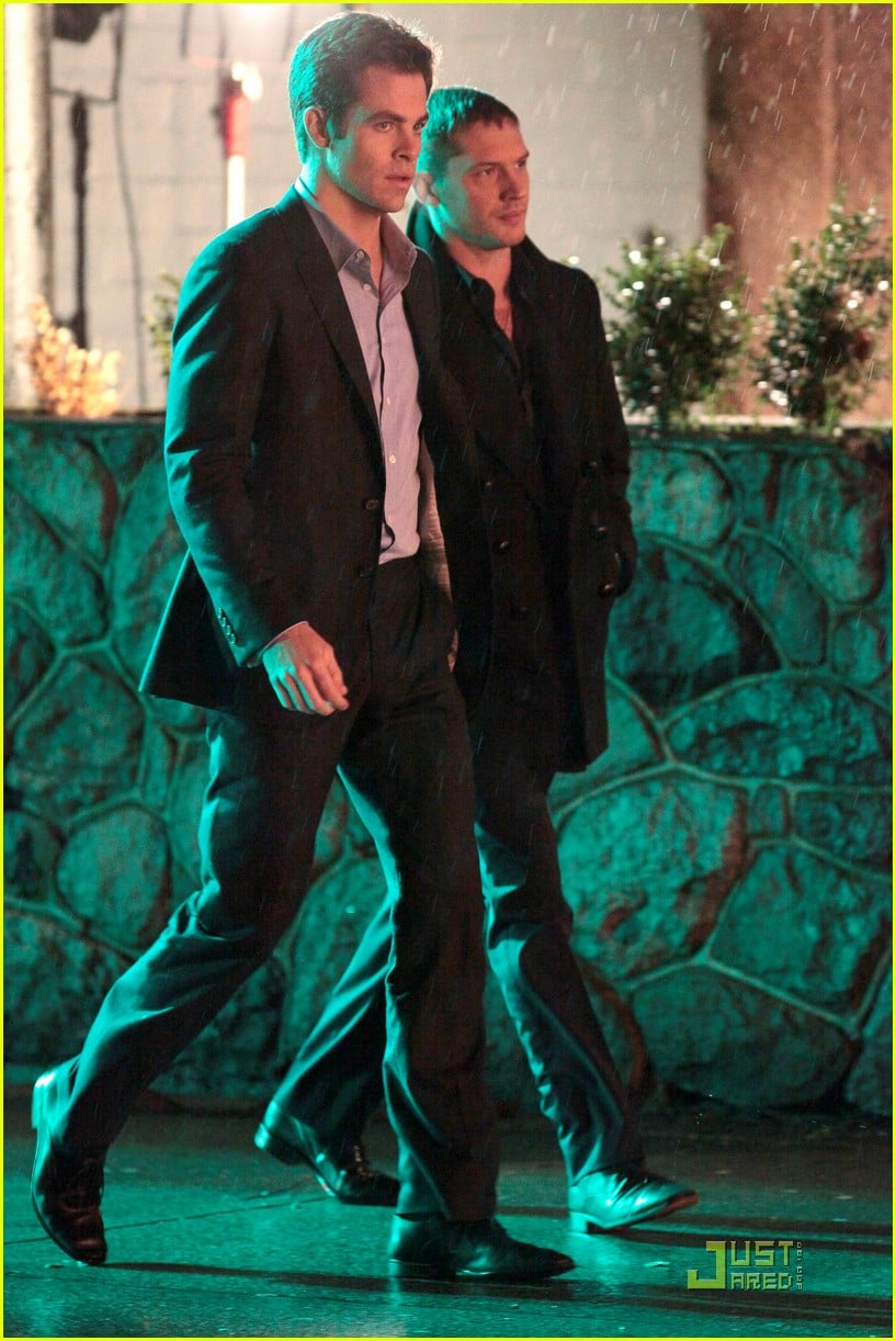 Tom Hardy & Chris Pine 'War' Night Shoot Photo 2502033 Chris Pine, Tom Hardy Photos Just