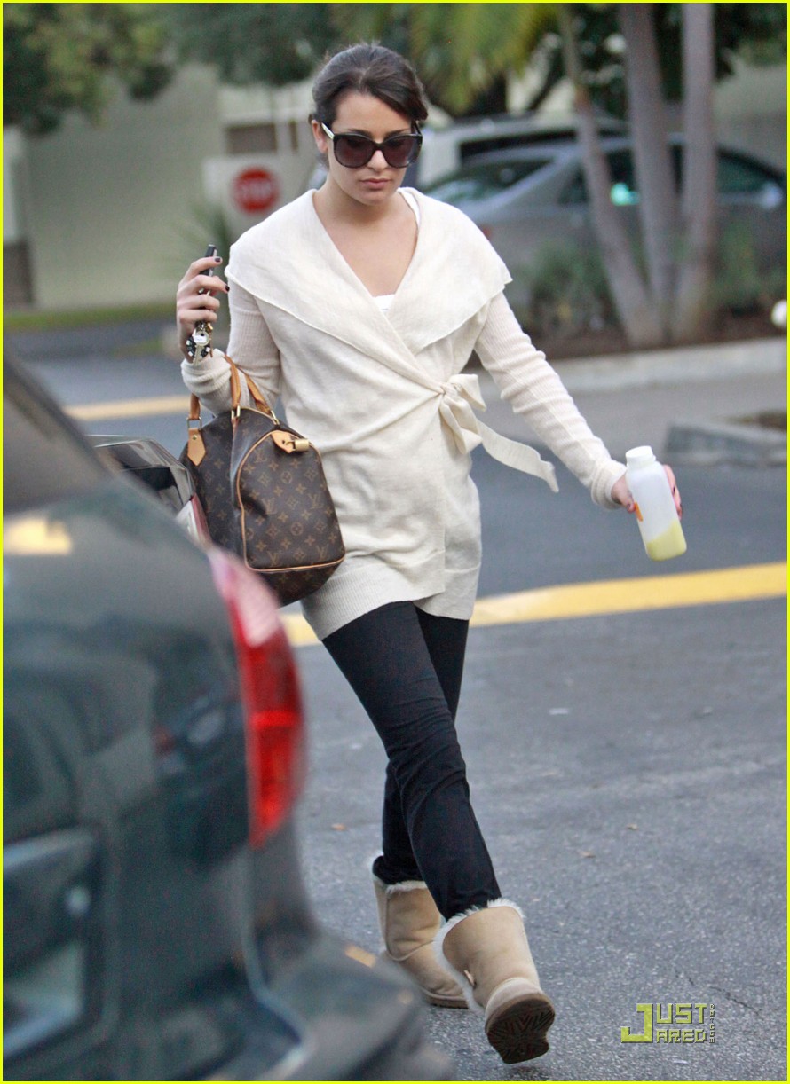 Lea Michele: Lip Gloss Gal: Photo 2503114 | Lea Michele Photos | Just ...