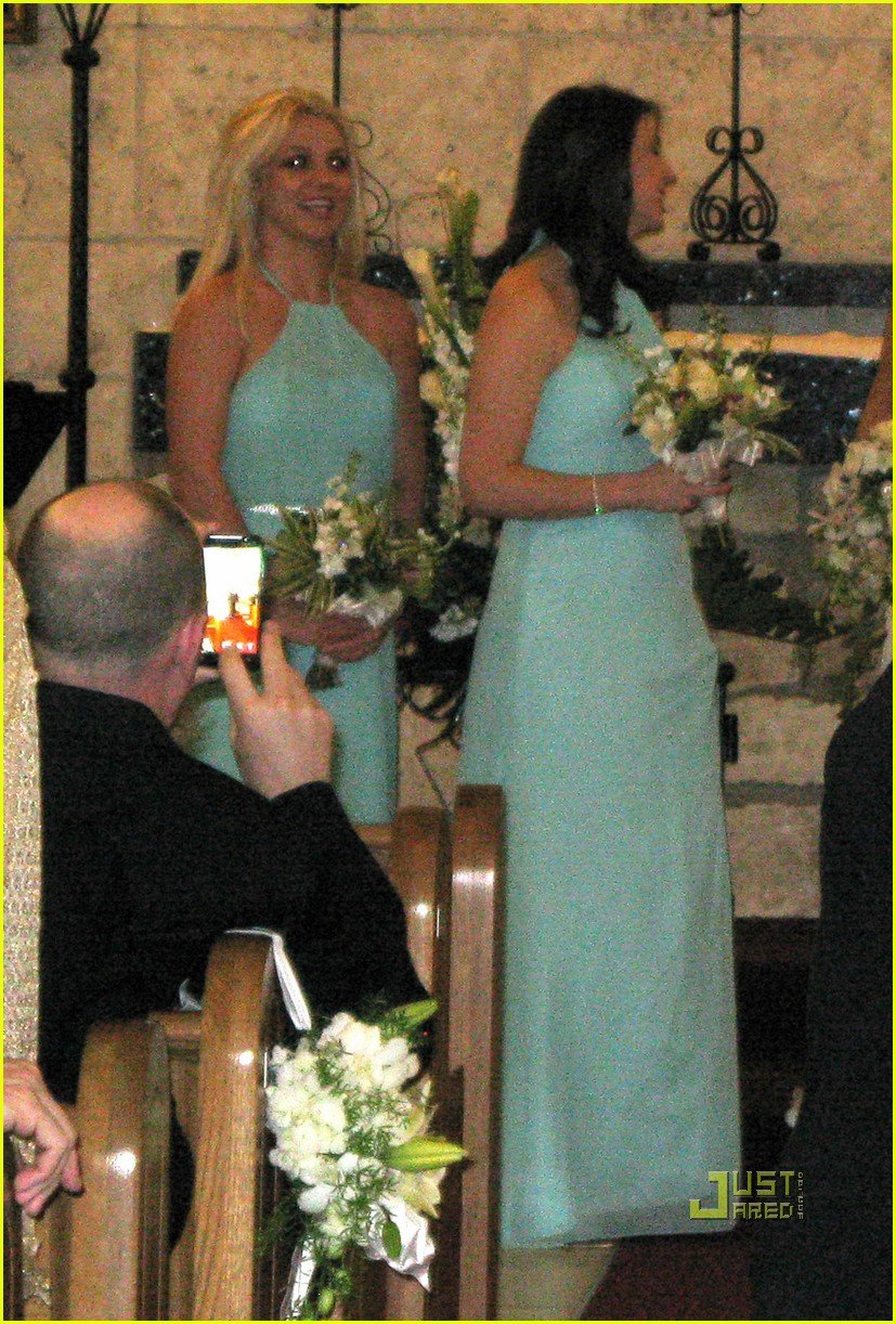 Britney Spears Walks Down the Aisle Photo 2515308 Britney Spears(01)