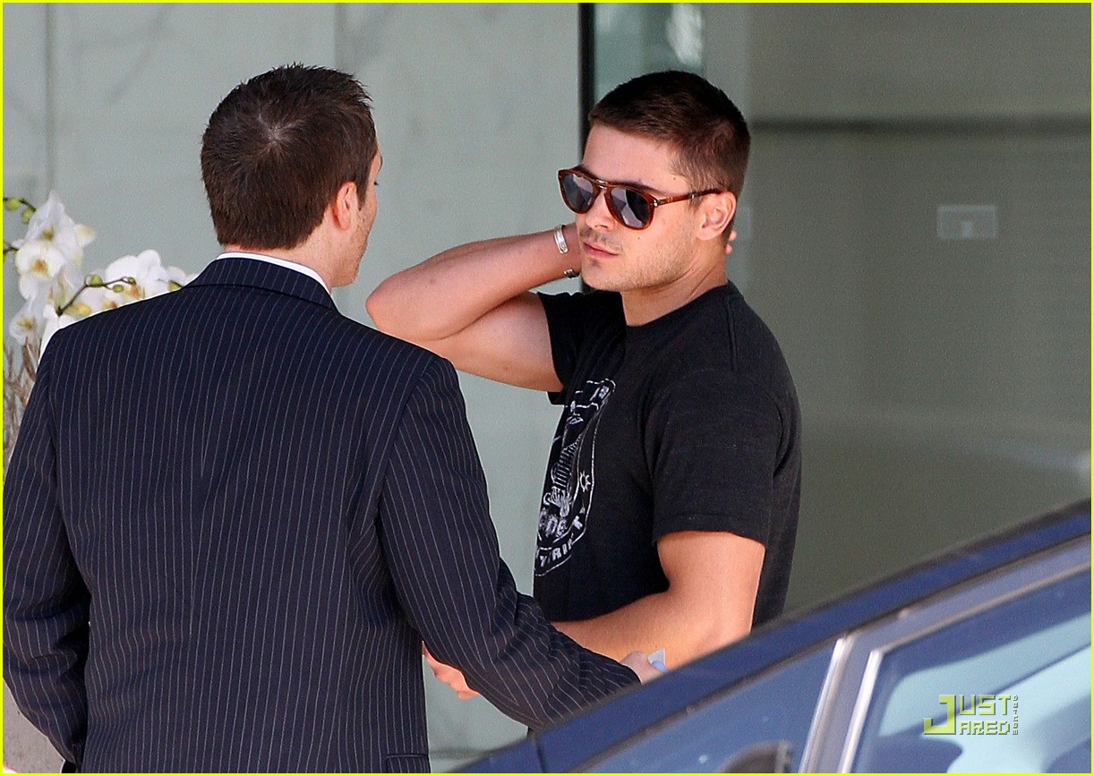 Zac Efron CAA Agent Meeting Photo 2509870 Zac Efron Photos Just