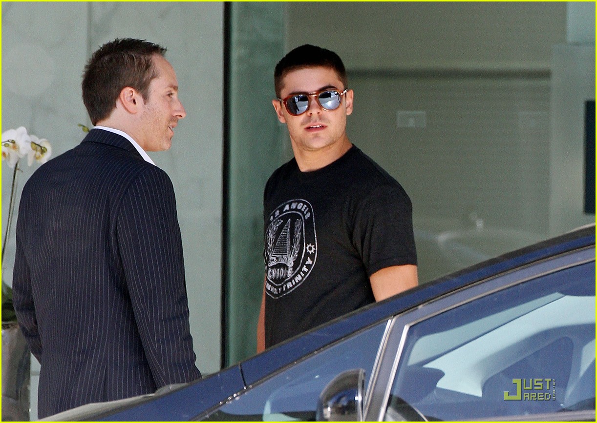 Zac Efron CAA Agent Meeting Photo 2509871 Zac Efron Photos Just