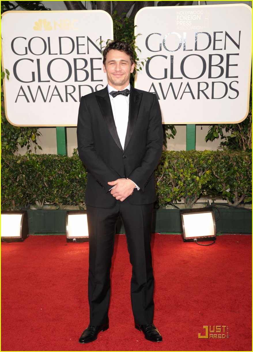 James Franco Golden Globes 2011 Red Carpet Photo 2512061 2011