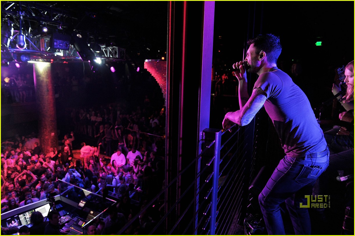 Adam Levine Haze with James Valentine! Photo 2509453 Adam