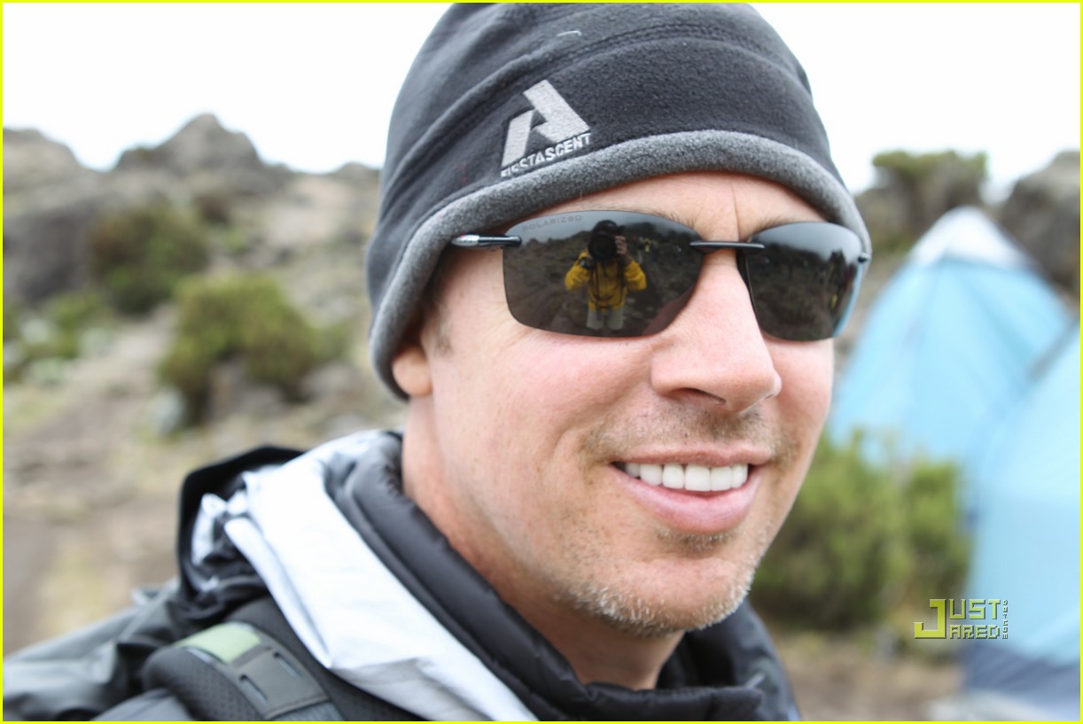 Doug Pitt Climbing Mount Kilimanjaro! Photo 2509509 Doug Pitt
