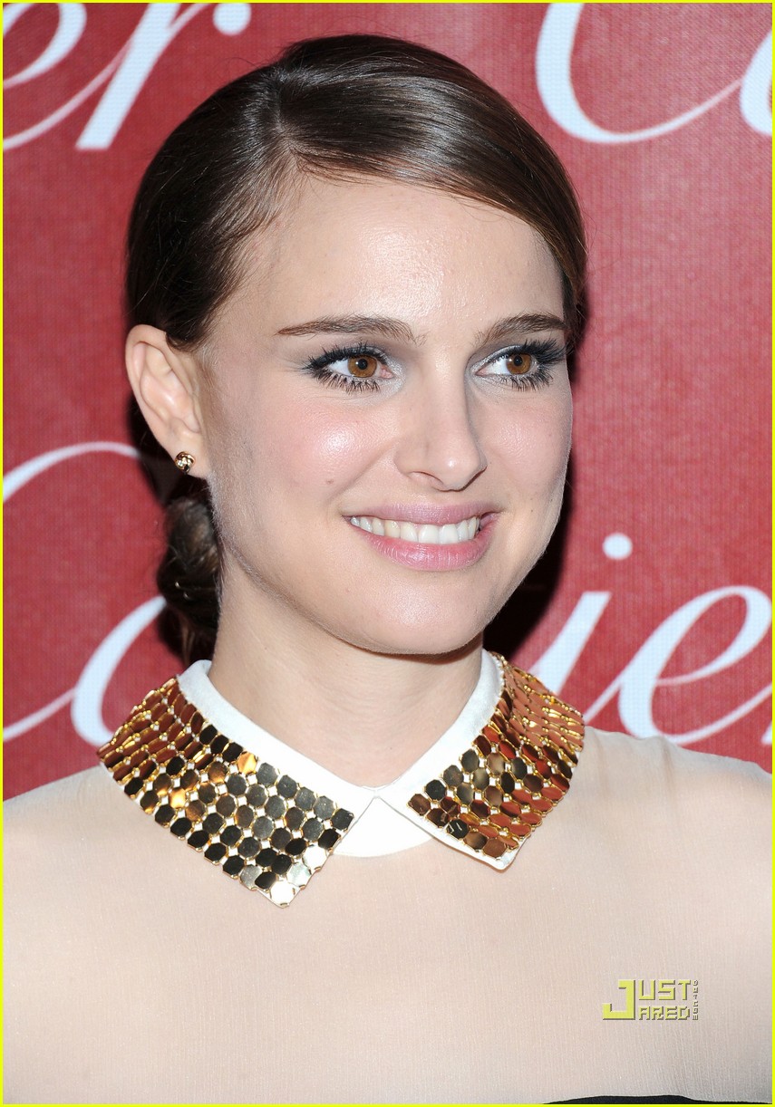 Natalie Portman Baby Bump at Palm Springs Film Festival! Photo