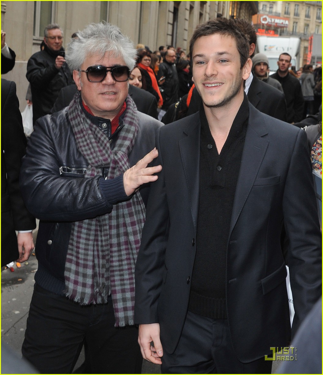 Gaspard Ulliel: Chanel Show with Pedro Almodovar!: Photo 2514500 | Gaspard  Ulliel, Pedro Almodovar Photos | Just Jared: Entertainment News