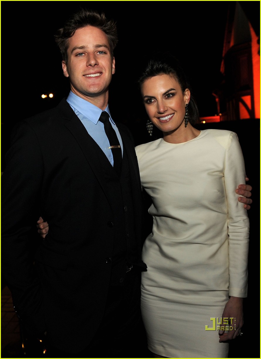 Armie Hammer & Elizabeth Chambers Oscars 2011 Red Carpet Photo
