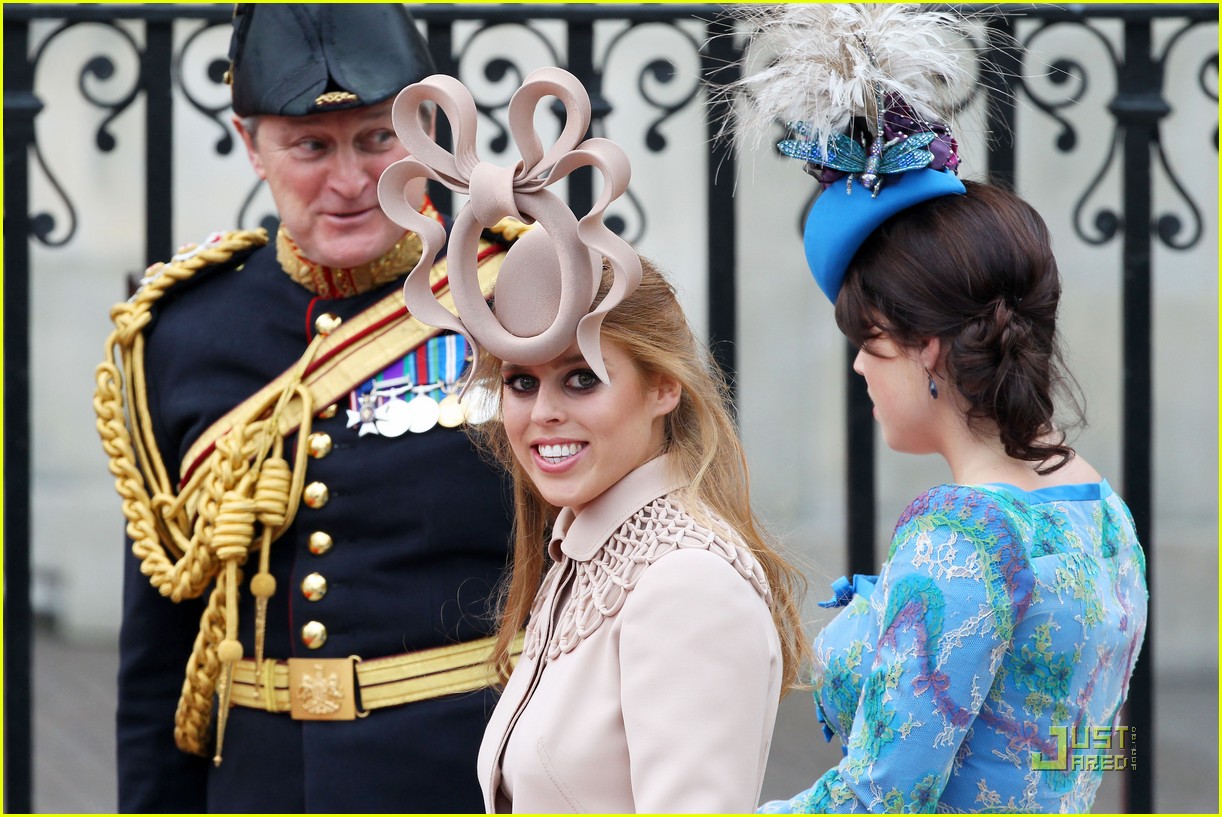 Princess Beatrice & Princess Eugenie Royal Wedding! Photo 2539189