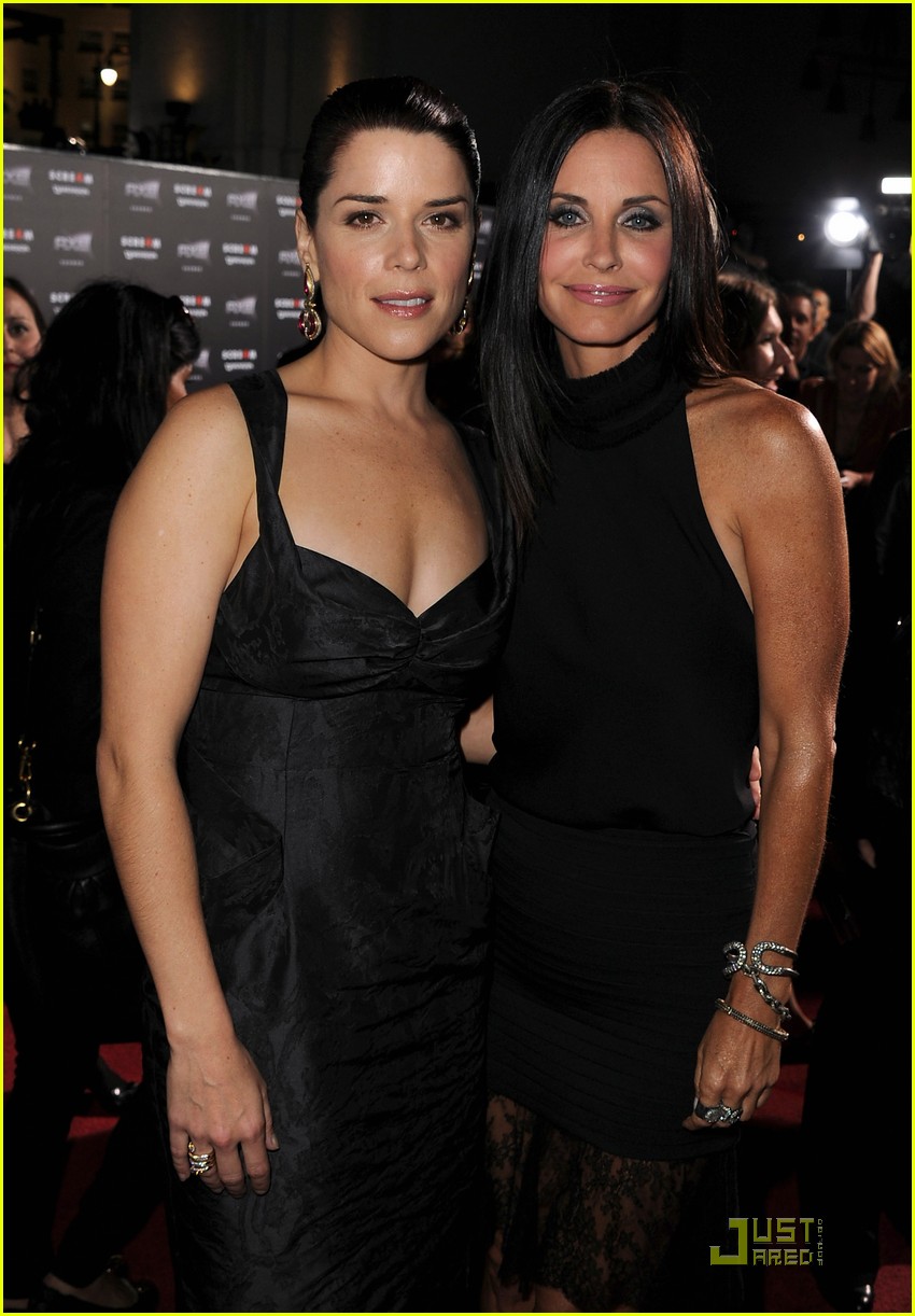 Courteney Cox & David Arquette 'Scream' with Neve Campbell: Photo