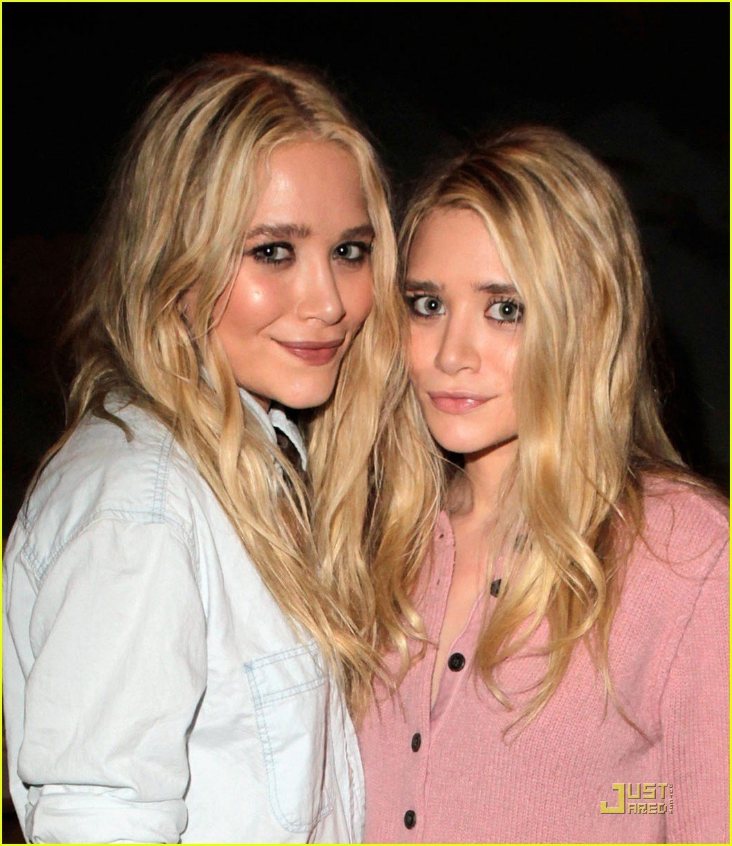 MaryKate & Ashley Olsen 'Textile' Twins Photo 2533229 Ashley Olsen(01)