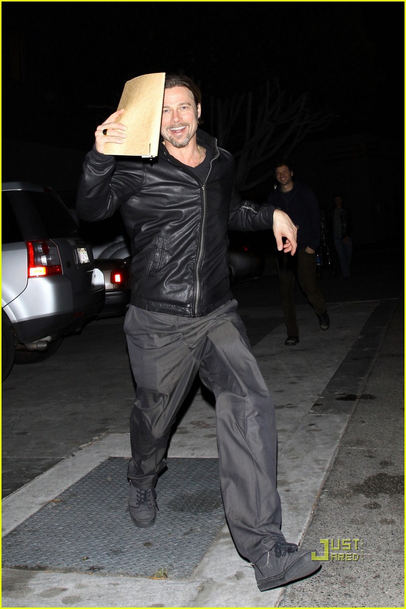 Brad Pitt All Smiles at Akasha Photo 2533032 Brad Pitt Photos