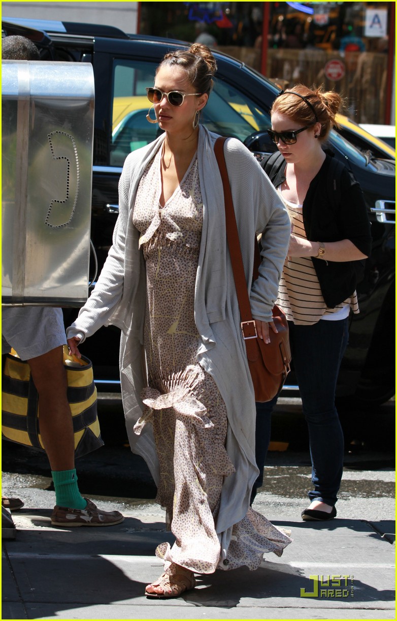 Jessica Alba Yale Reunion with Cash Warren! Photo 2549393 Cash