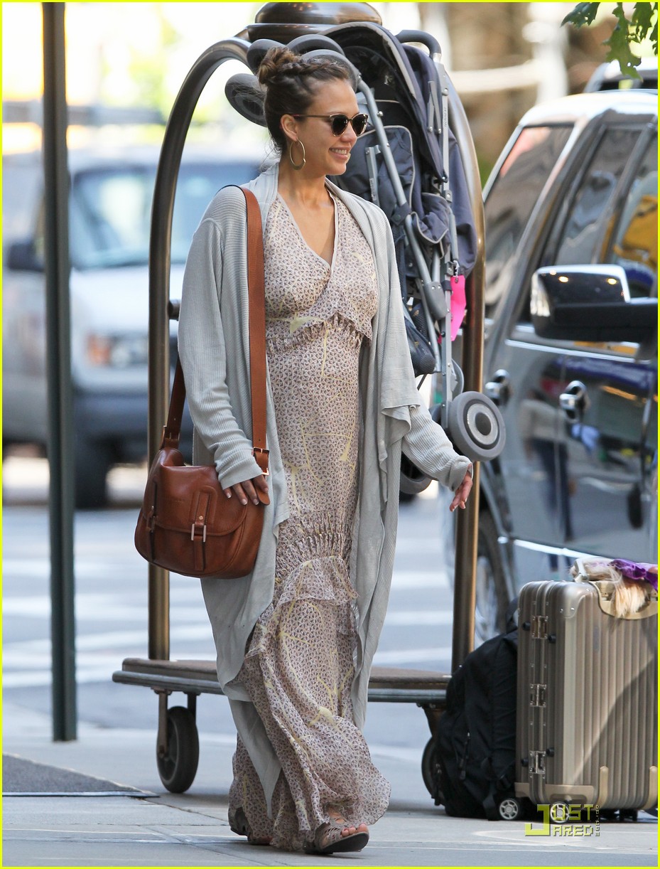 Jessica Alba Yale Reunion with Cash Warren! Photo 2549395 Cash