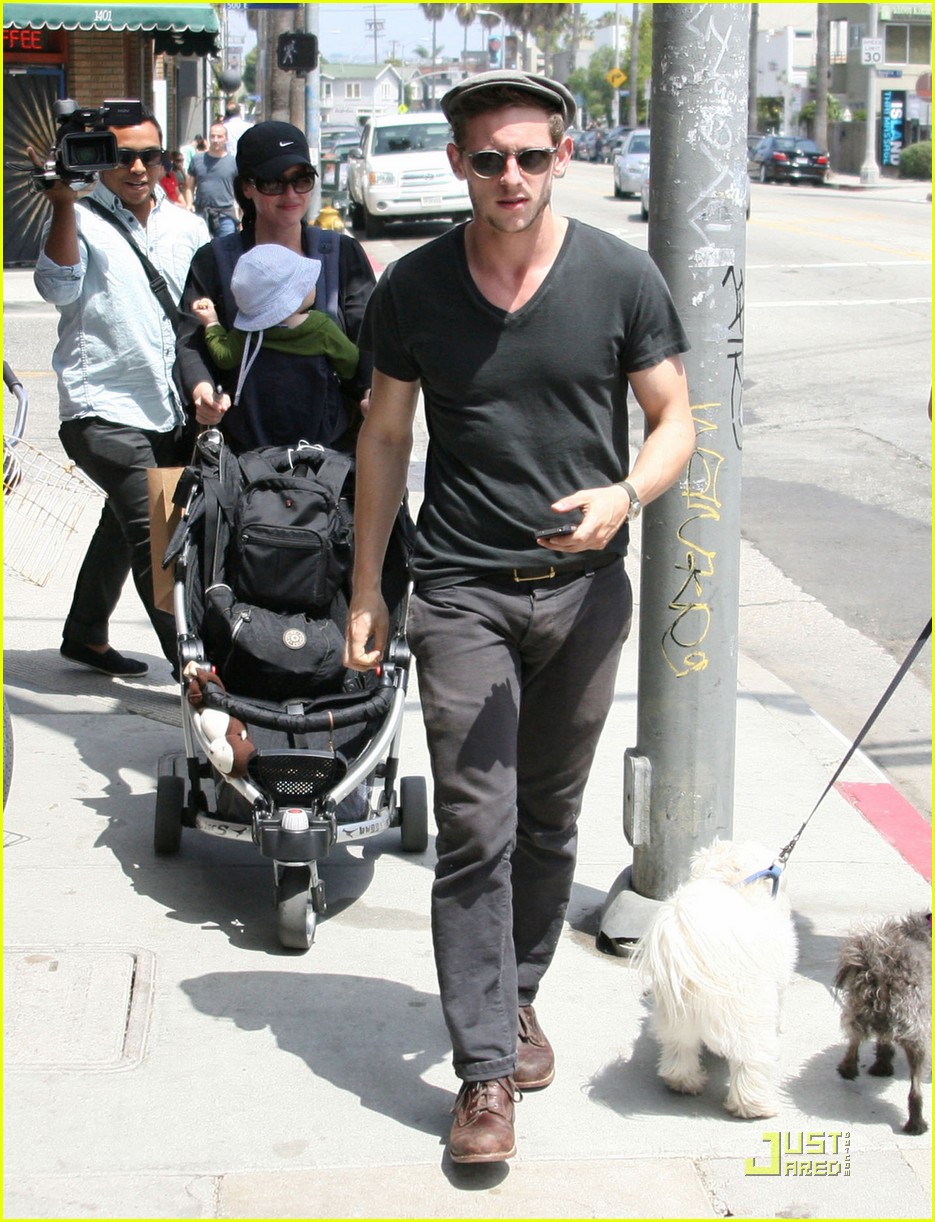 Jamie Bell Talks 'Billy Elliot the Musical' Photo 2555759 Jamie Bell