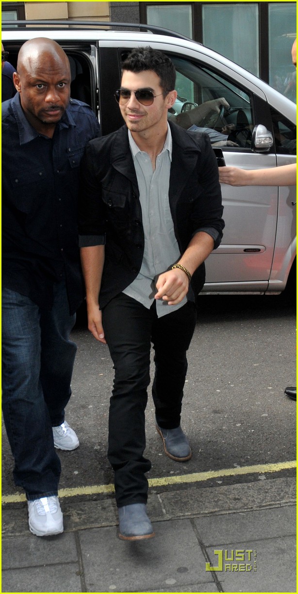 Joe Jonas 'See No More' Video Premiere! Photo 2556509 Joe Jonas Photos Just Jared