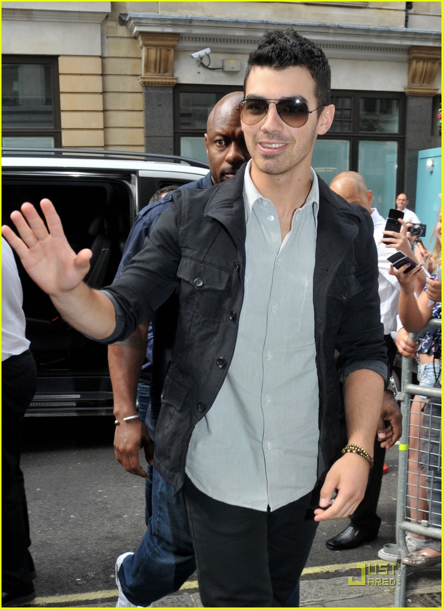 Joe Jonas 'See No More' Video Premiere! Photo 2556512 Joe Jonas Photos Just Jared