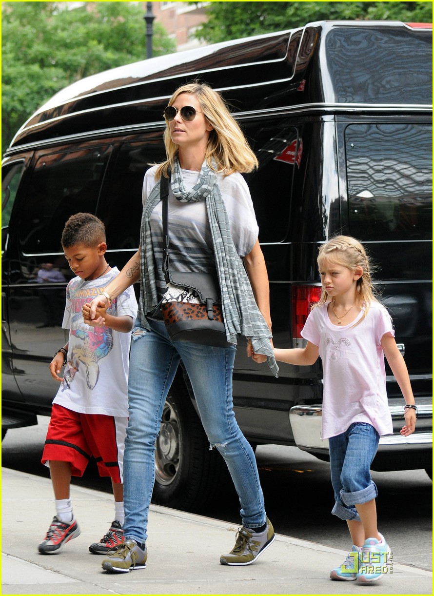 Heidi Klum Big Apple Outing with the Kids! Photo 2553460 Celebrity(02)