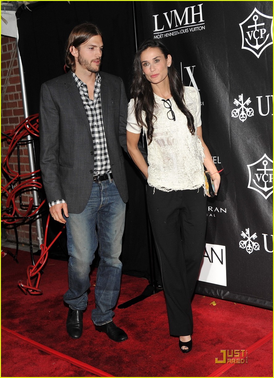 Demi Moore Apple Awards with Ashton Kutcher! Photo 2551399 Ashton