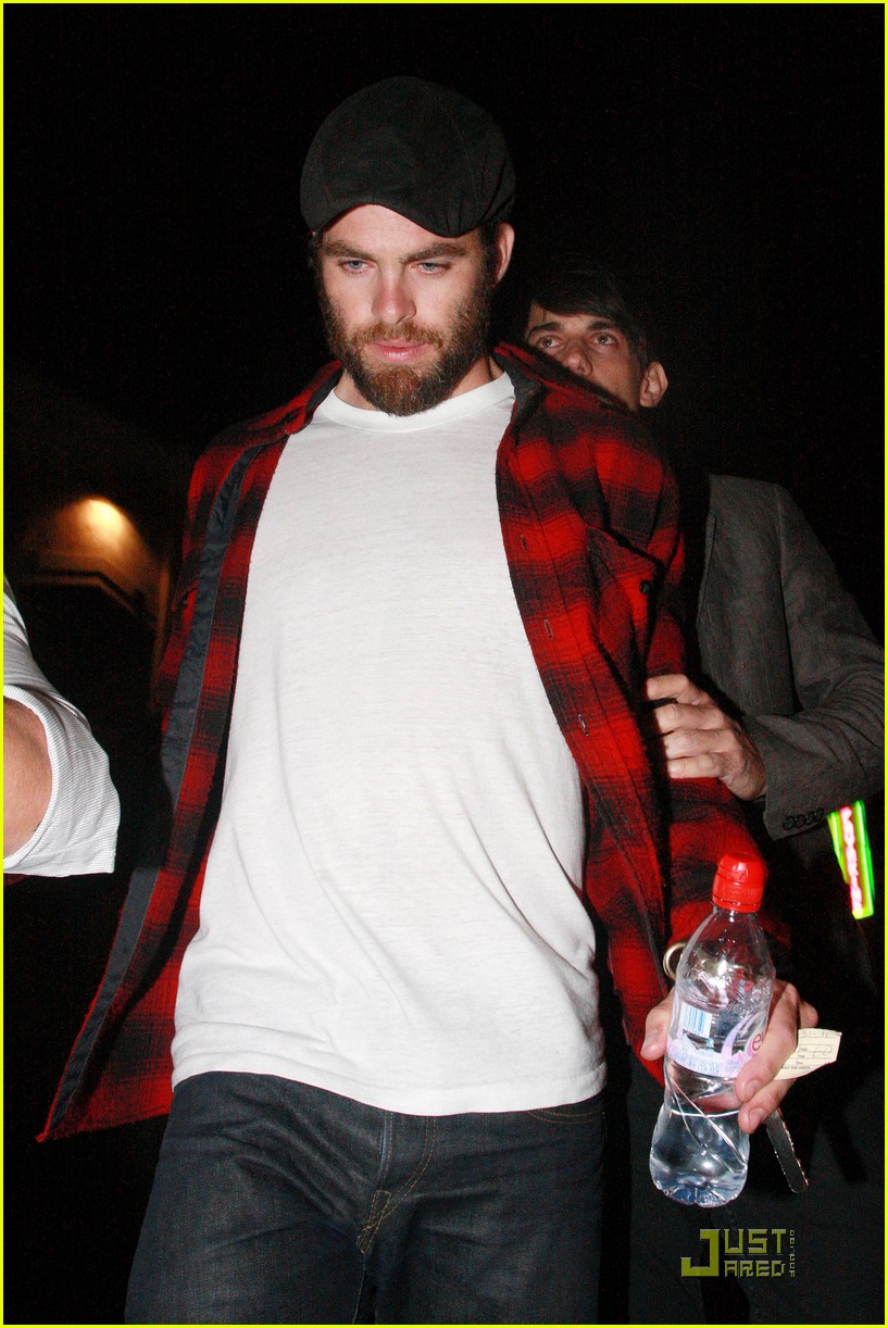 Chris Pine Bearded Papaya King Photo 2549071 Chris Pine Photos