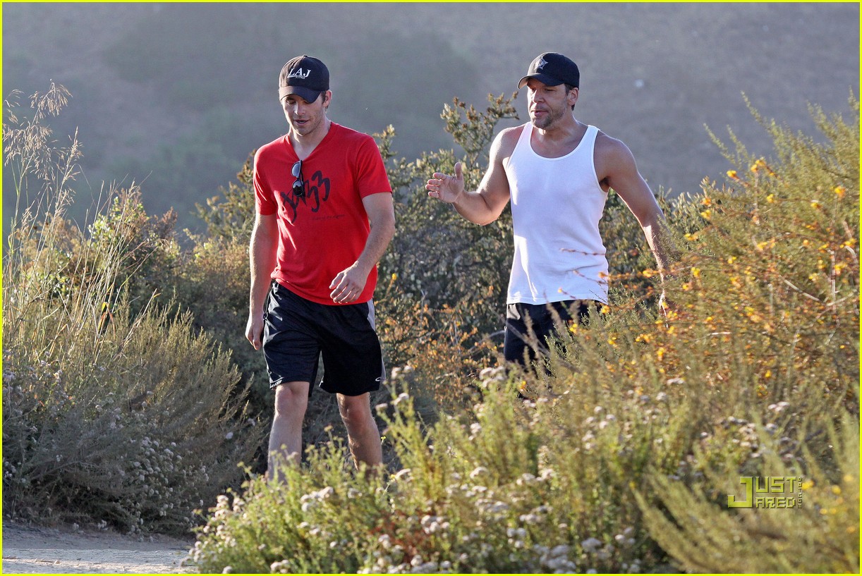 Chris Pine Hike with Dane Cook! Photo 2554711 Chris Pine, Dane Cook