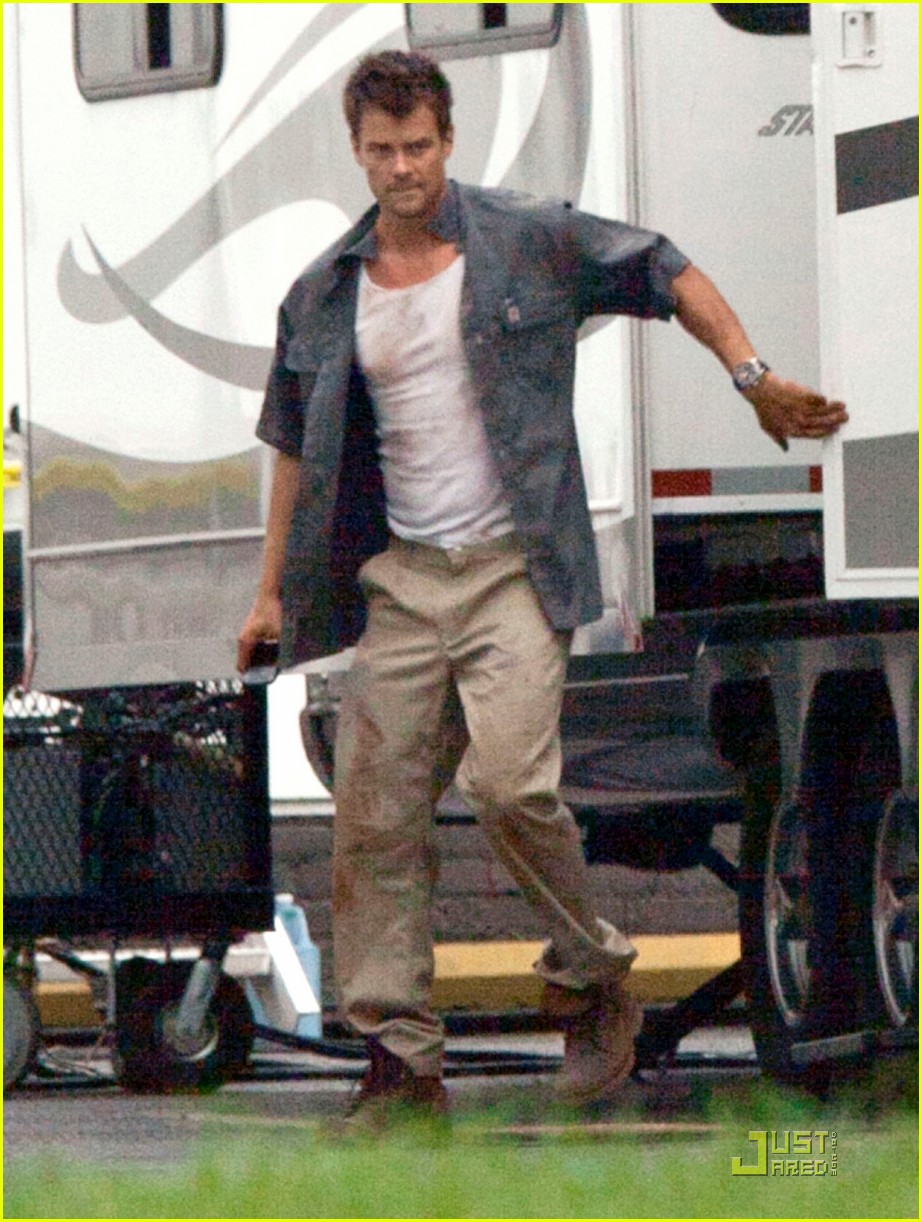 Josh Duhamel 'Fire with Fire' Filming! Photo 2558362 Josh Duhamel