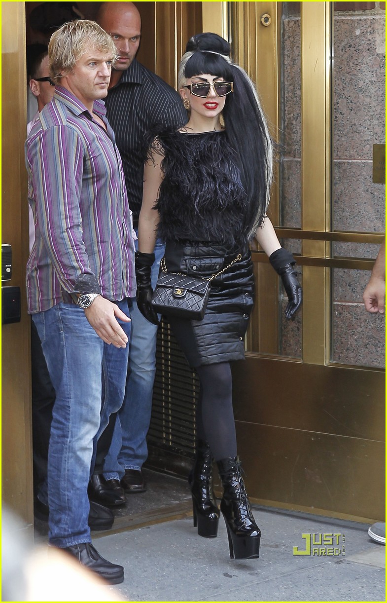 Lady Gaga 'Edge of Glory' on Howard Stern Show! Photo 2561964 Lady