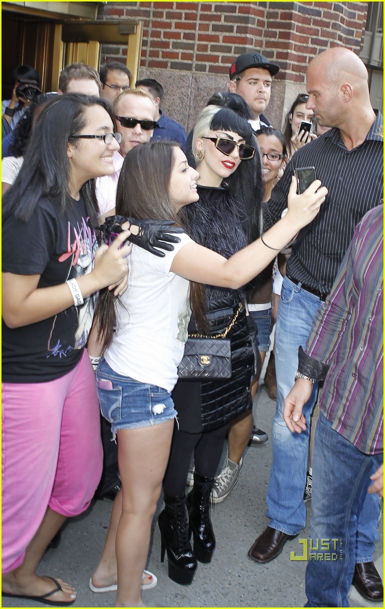 Lady Gaga 'Edge of Glory' on Howard Stern Show! Photo 2561976 Lady