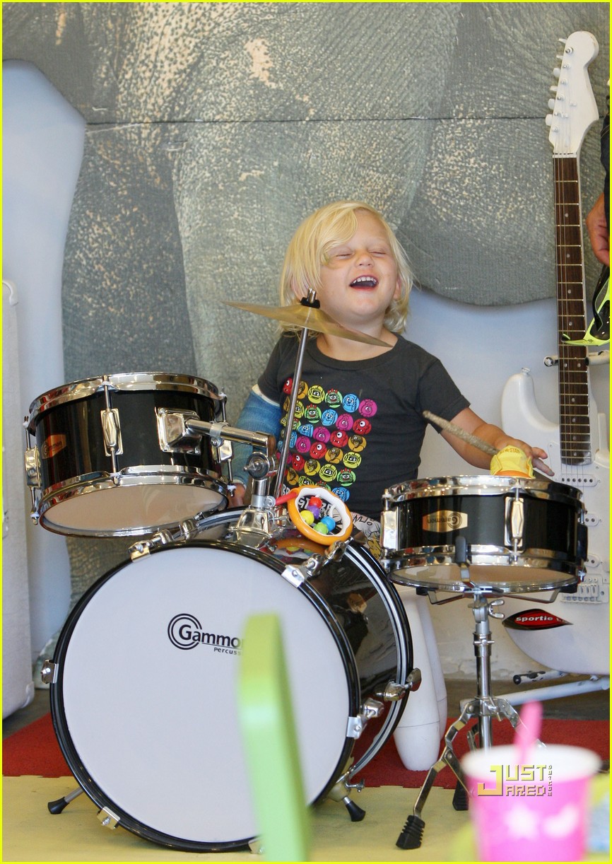 Kingston Rossdale Blue Mohawk! Photo 2557504 Celebrity Babies