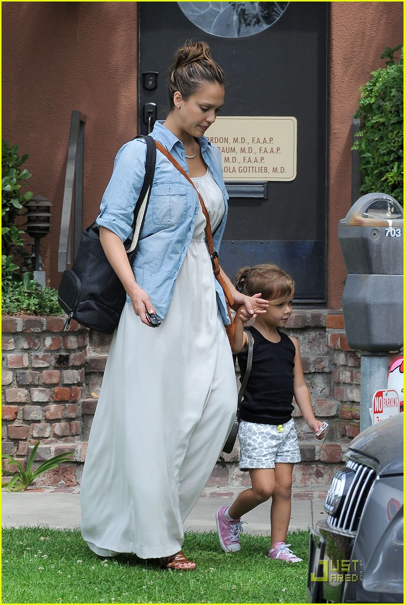 Jessica Alba Debuts PostBaby Body Photo 2573645 Cash Warren(01)