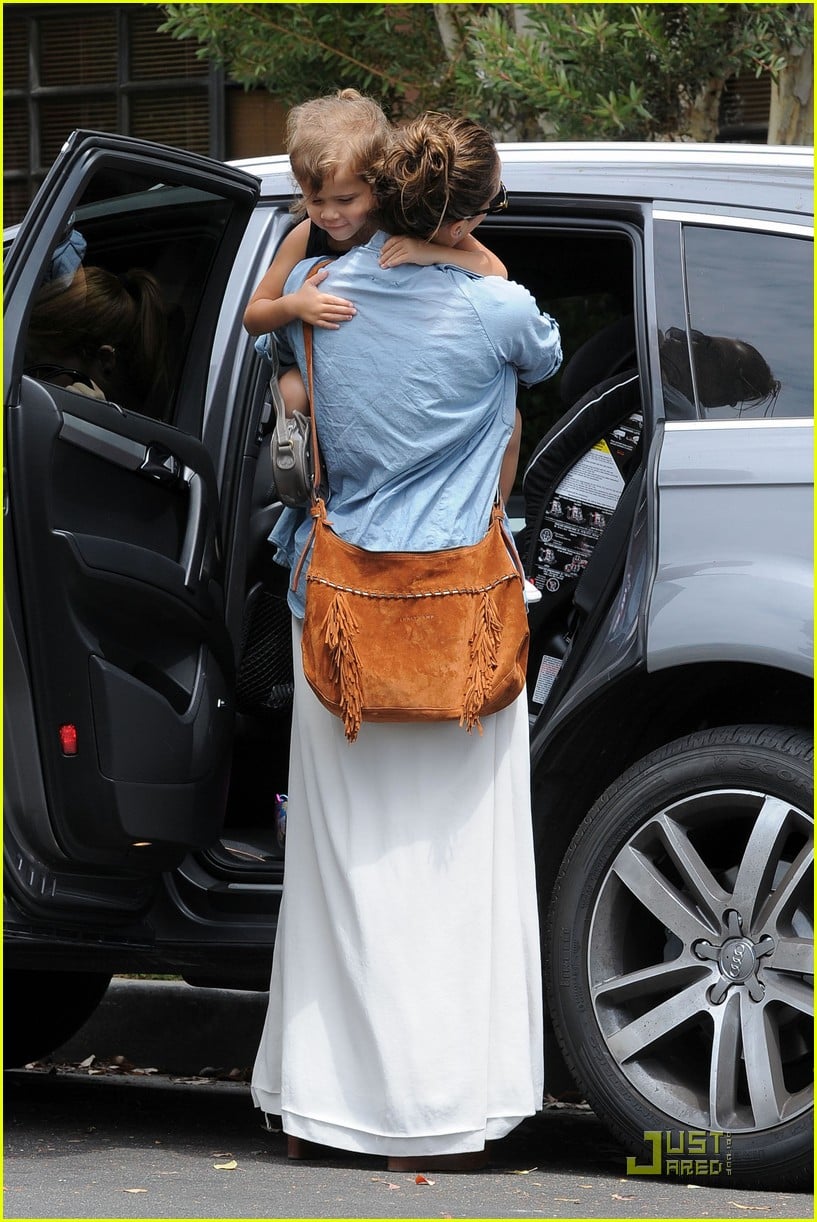 Jessica Alba Debuts PostBaby Body Photo 2573649 Cash Warren