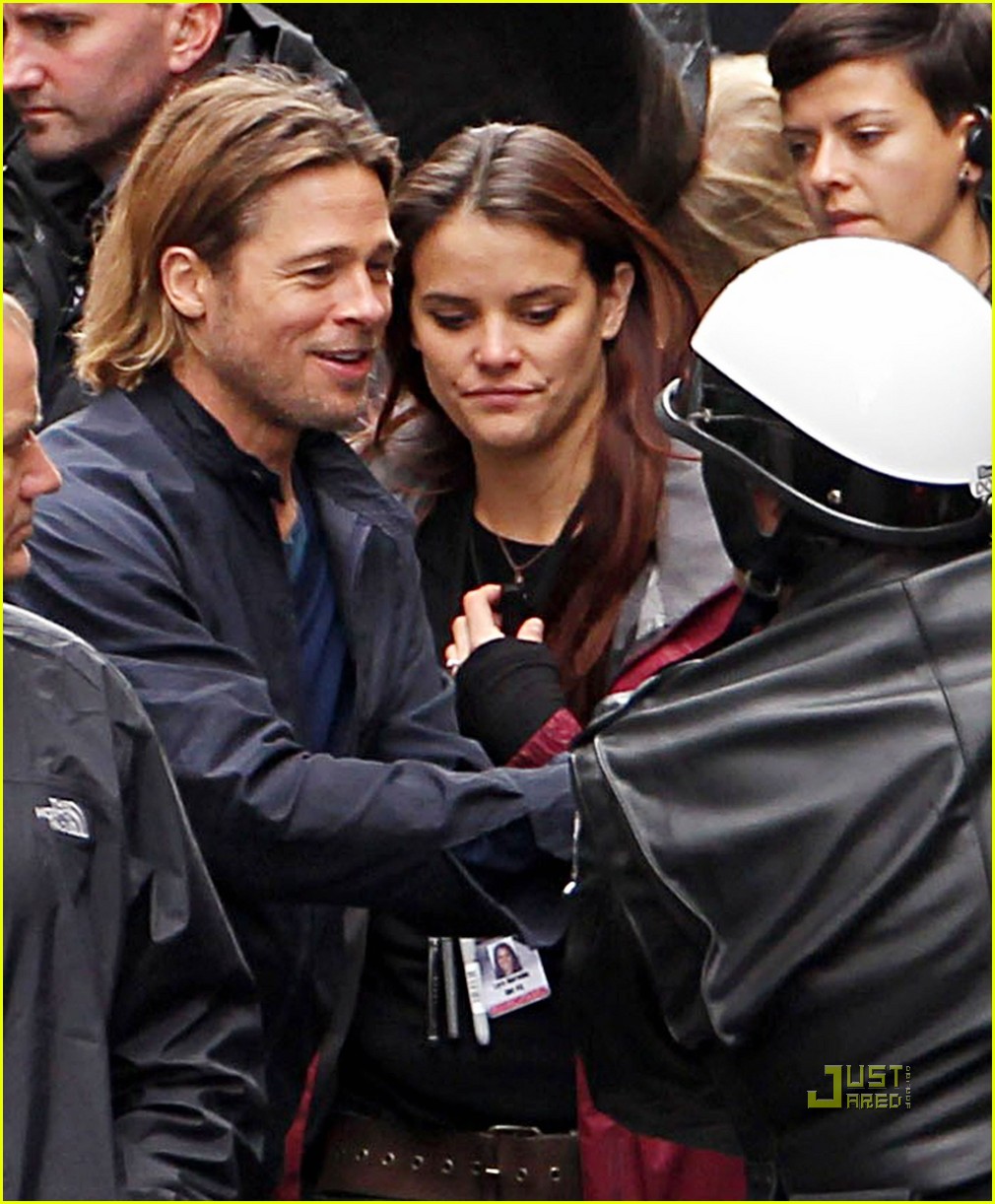 Photo brad pitt world war z glasgow set 05 Photo 2570933 Just