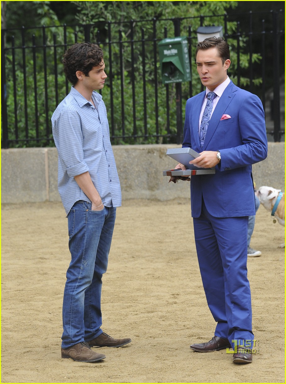 Ed Westwick & Penn Badgley 'Gossip Girl' at the Dog Park Photo