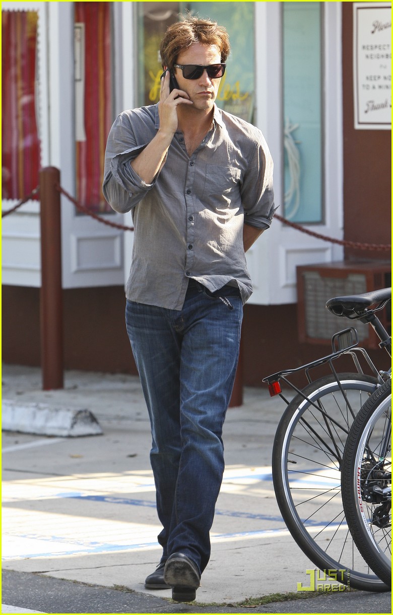 Anna Paquin & Stephen Moyer Venice Beach Brunch! Photo 2565657 Anna