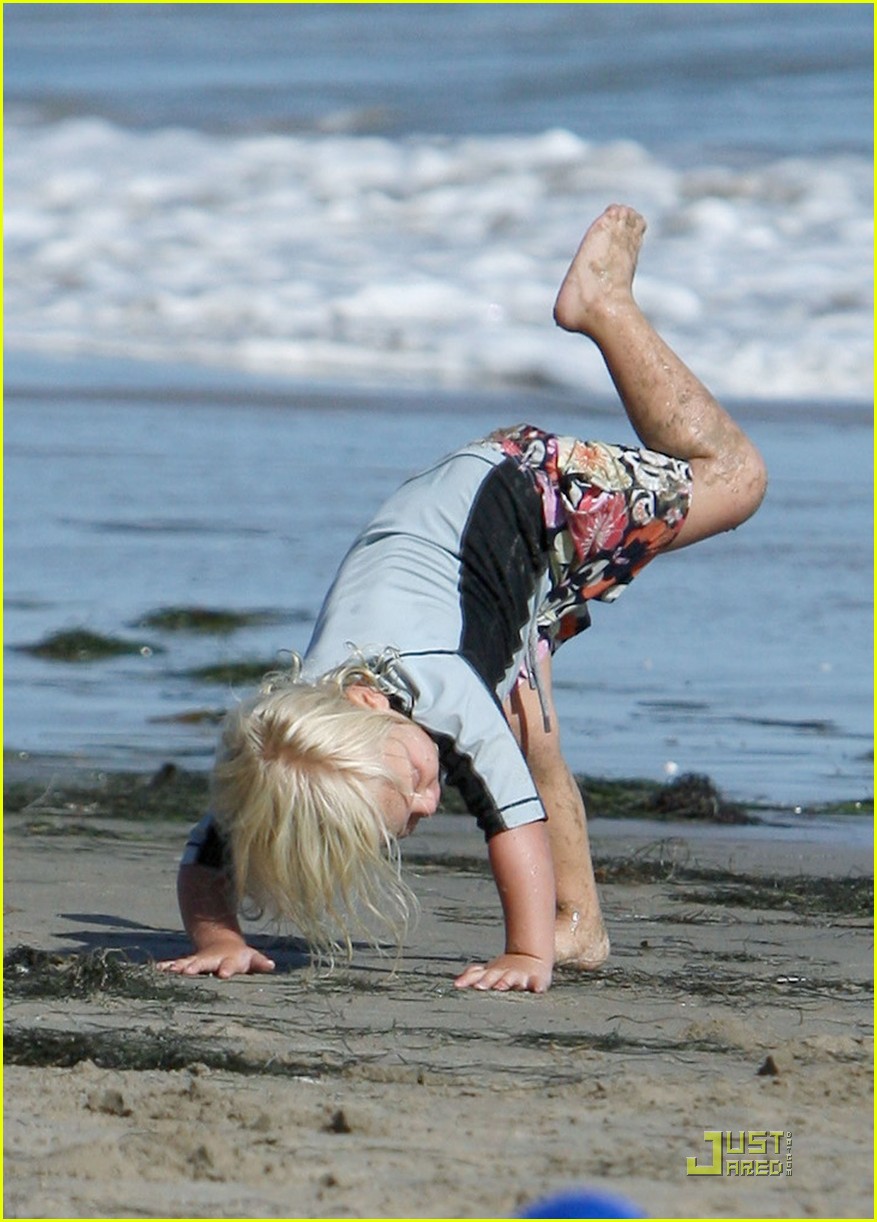 Gwen Stefani Hits the Beach with Her Boys Photo 2574807 Bikini