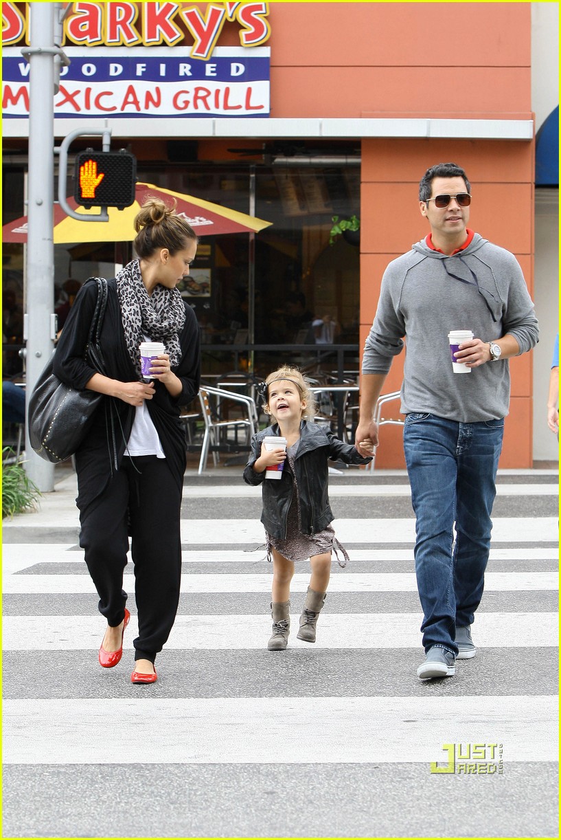 Jessica Alba & Honor Beverly Hills Brunch Photo 2583891 Cash Warren
