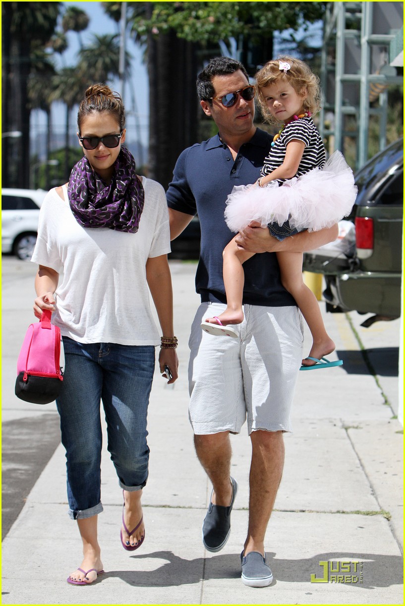Jessica Alba Brunch with Cash Warren and Honor! Photo 2576516 Cash(02)