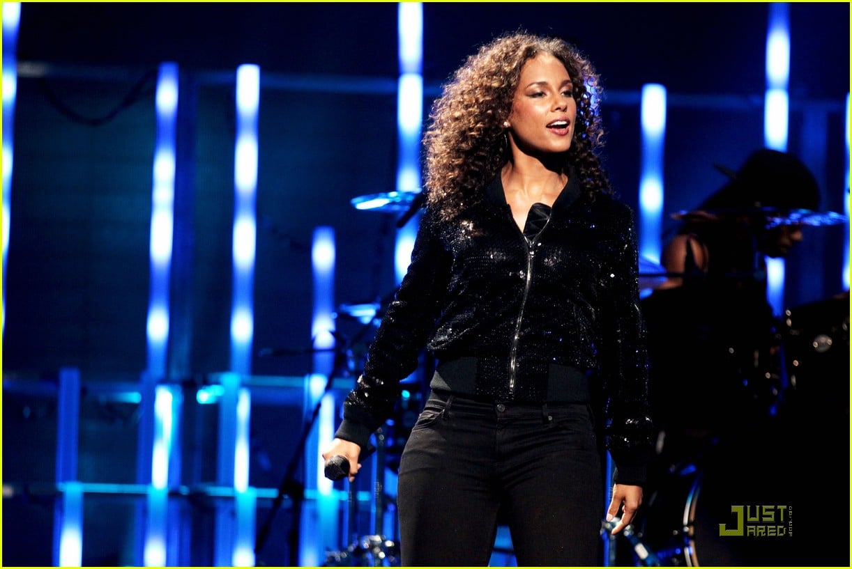 Alicia Keys & Coldplay iHeartRadio Festival in Vegas! Photo 2583463
